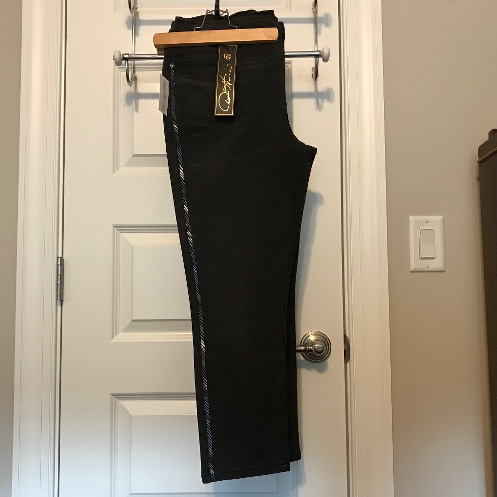 NWT DG2 5-pocket black jeans with beaded tuxedo stripe—virtual stretch (16P)